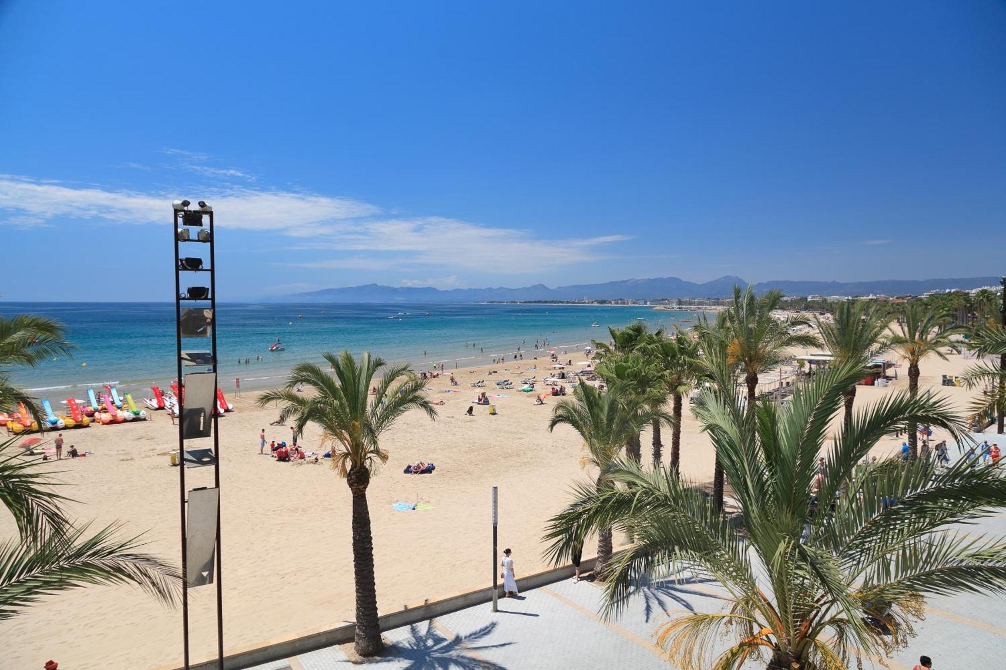 Uhc Santillana Family Complex Salou Exterior photo
